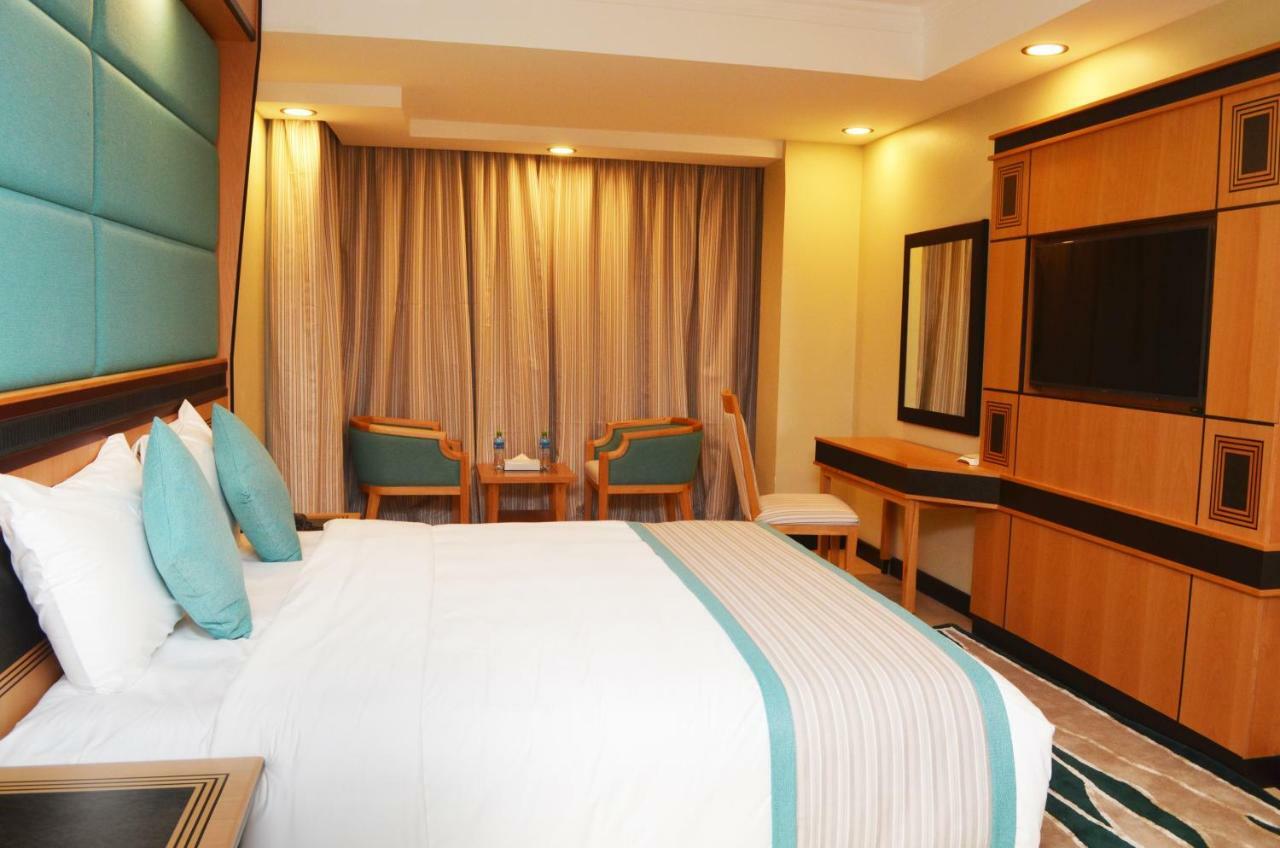 Nooh Tower Apartman Al Hidd Kültér fotó